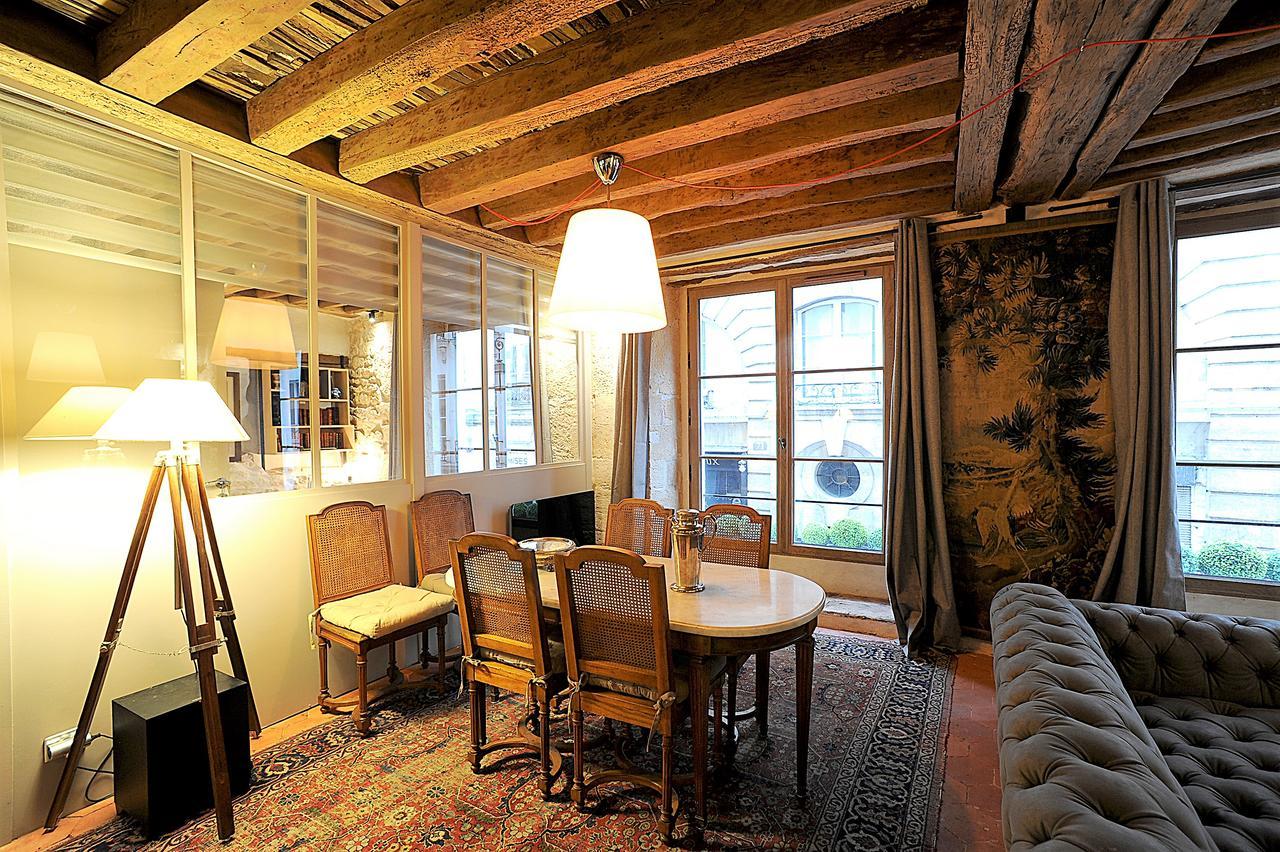 Beautiful Apartment In Historical Marais Paris Exterior foto