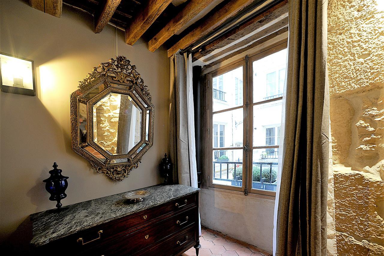 Beautiful Apartment In Historical Marais Paris Exterior foto