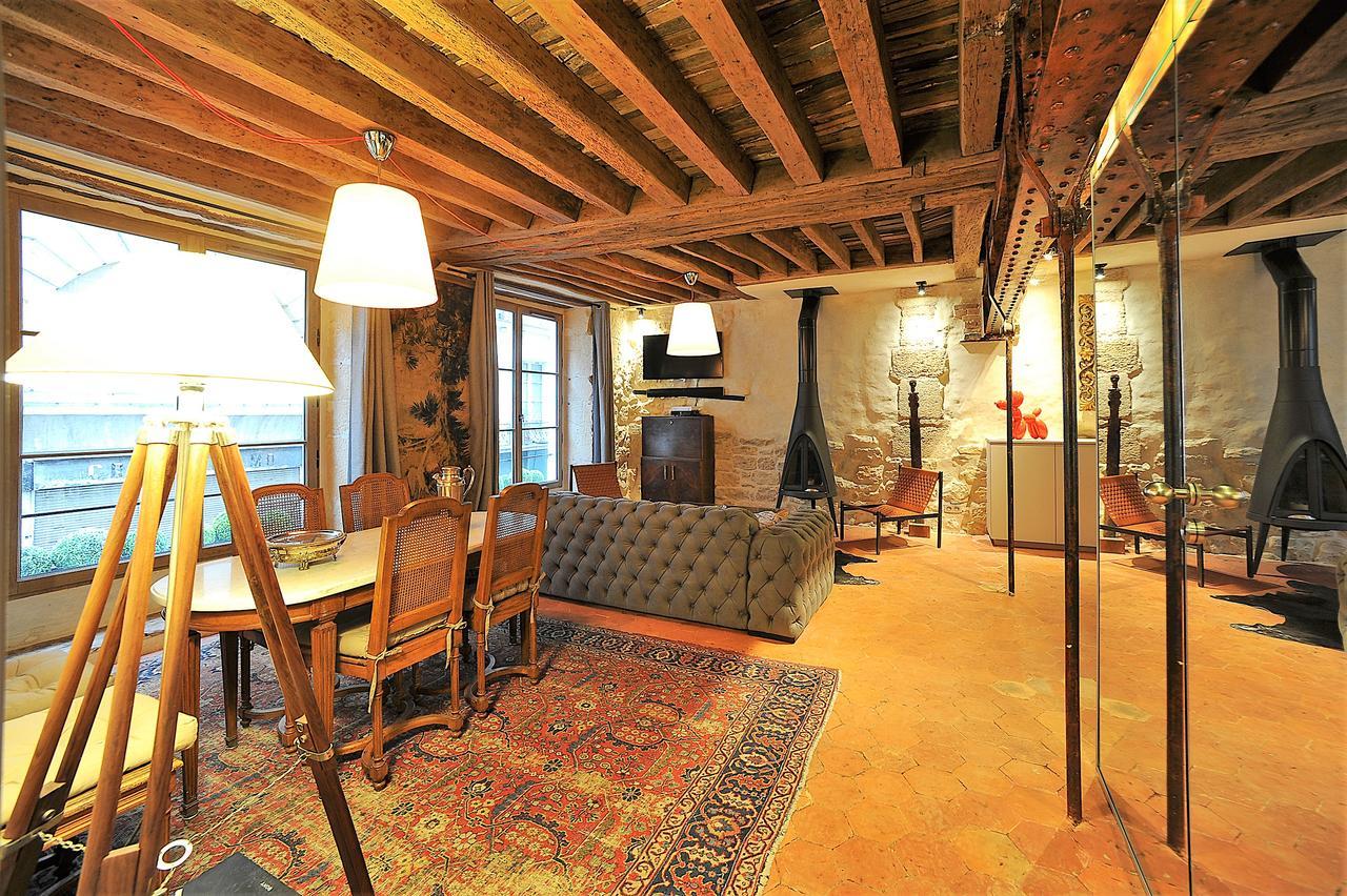 Beautiful Apartment In Historical Marais Paris Exterior foto